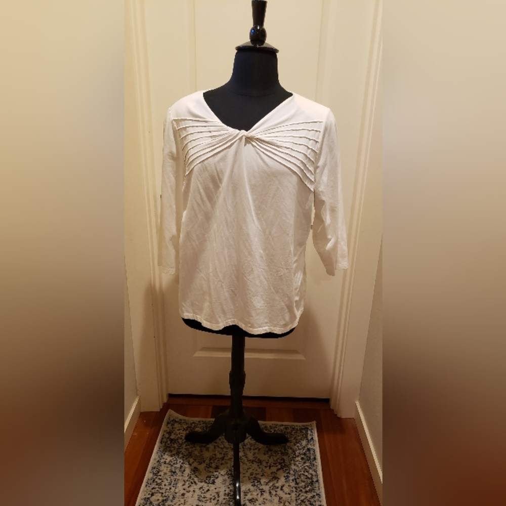 Jones New York White Womans Top: V-Neck W/pleating, Wrist Length Sleeve